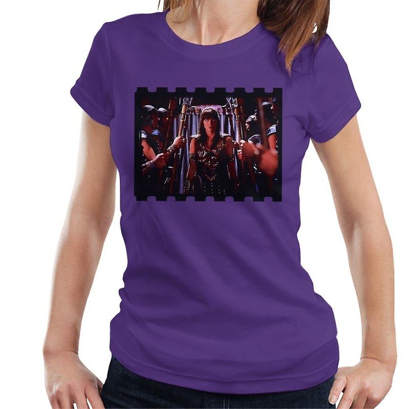 Xena Warrior Princess And Her Soldiers Women’s T-Shirt